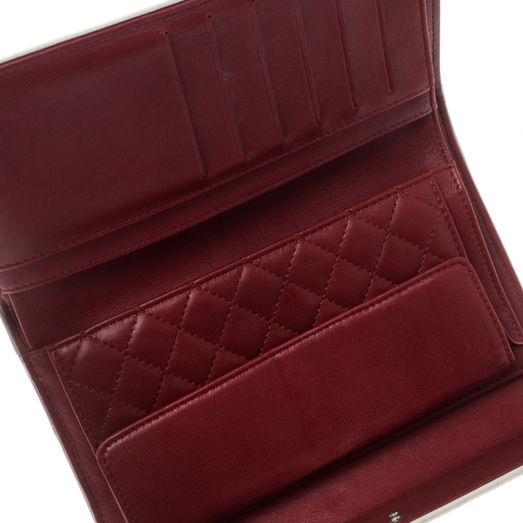 Pre Owned Chanel Red Leather Reissue Continental Wallet