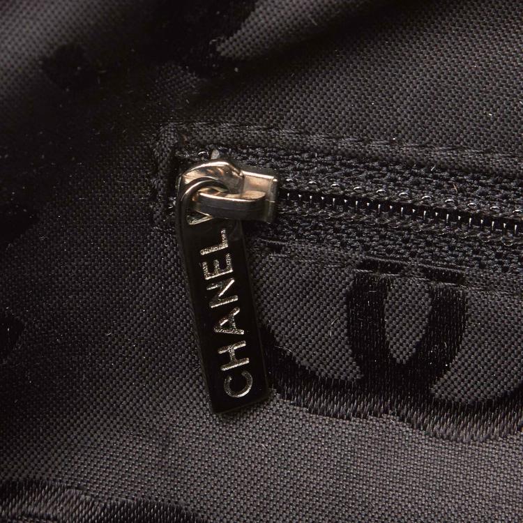 Pre Owned Chanel Two Tone Quilted Leather Ligne Cambon Messenger Bag