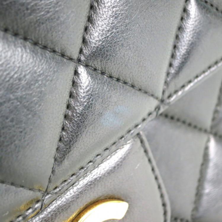 Pre Owned Chanel Black Lambskin Leather With Gold Hardware Single Flap Bag 