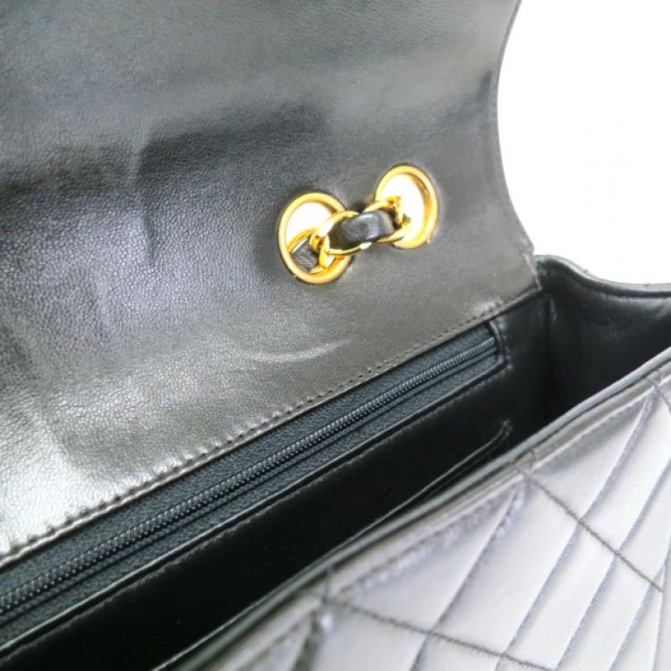 Pre Owned Chanel Black Lambskin Leather With Gold Hardware Single Flap Bag 