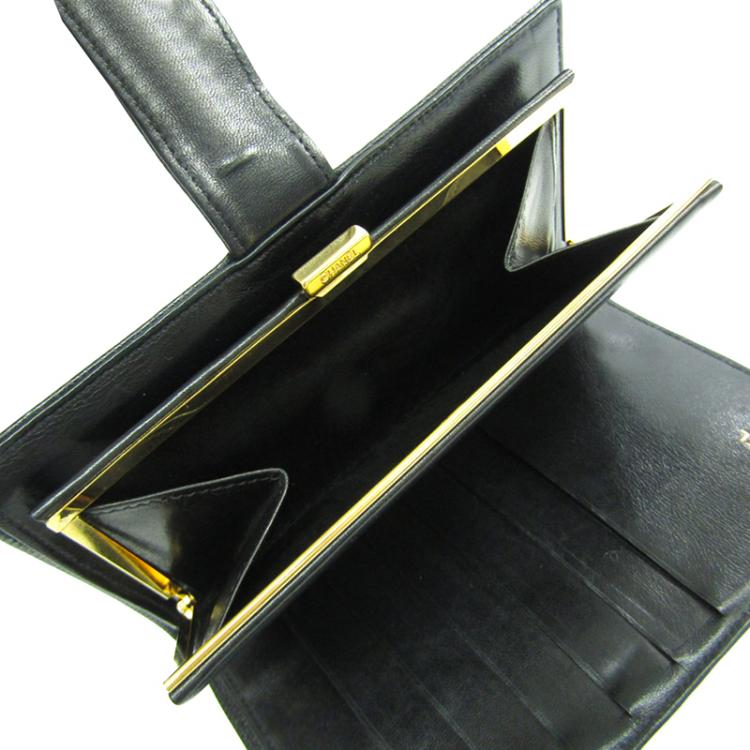 Pre Owned Chanel Black Leather CC Bifold Wallet