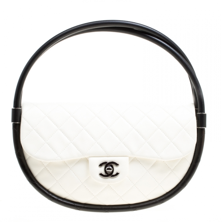 CHANEL Lambskin Quilted East West Accordion Flap Ivory 78541