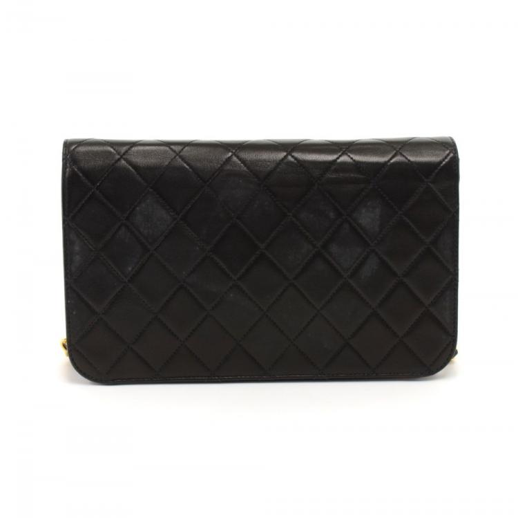 Pre Owned Chanel Black Quilted Leather Vintage Flap Bag
