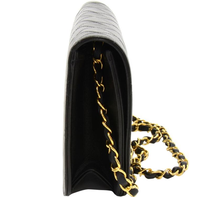 Pre Owned Chanel Black Quilted Leather Vintage Flap Bag