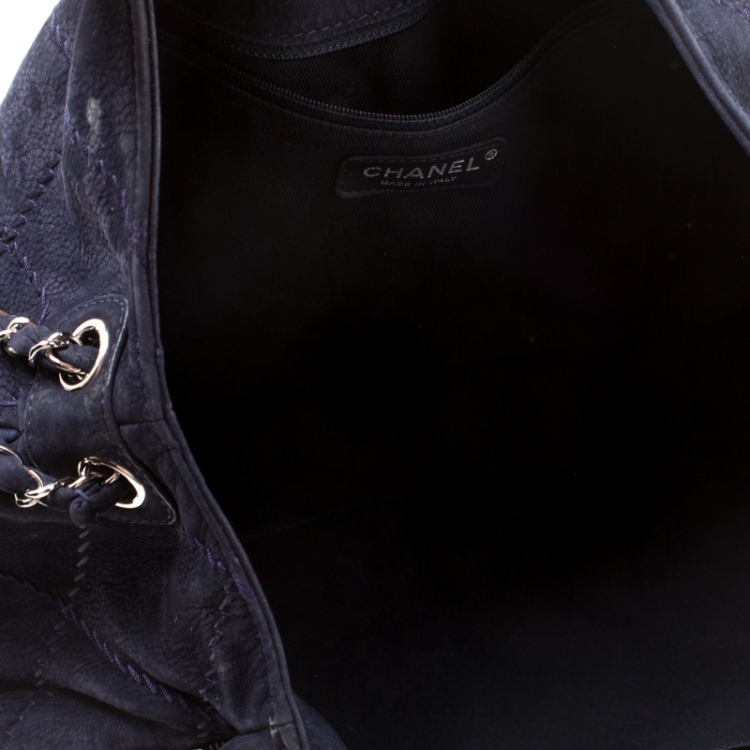 Pre Owned Chanel Dark Blue Quilted Nubuck Hobo