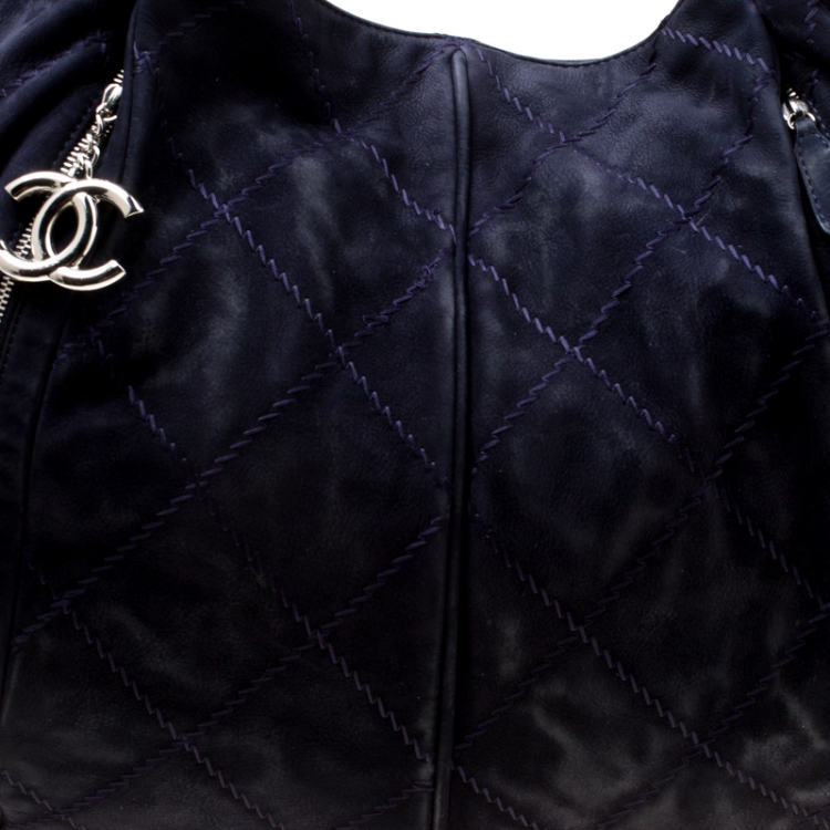 Pre Owned Chanel Dark Blue Quilted Nubuck Hobo