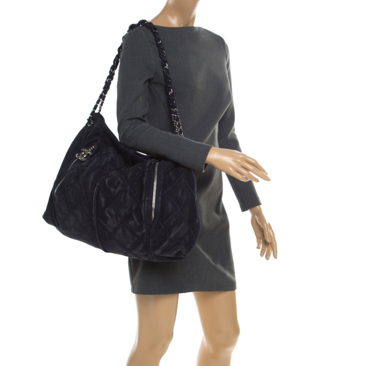 Pre Owned Chanel Dark Blue Quilted Nubuck Hobo