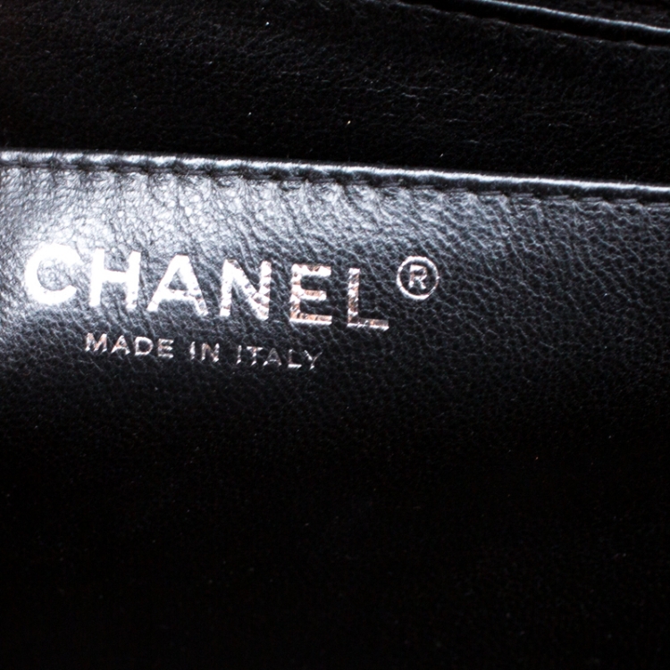 Pre Owned Chanel Black Quilted Patent Leather Maxi Classic Single Flap Bag