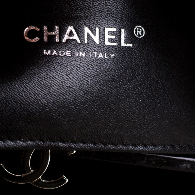 Pre Owned Chanel Black Quilted Leather Medium Mademoiselle Bowling Bag