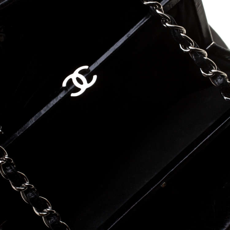 Pre Owned Chanel Black Quilted Leather Medium Mademoiselle Bowling Bag