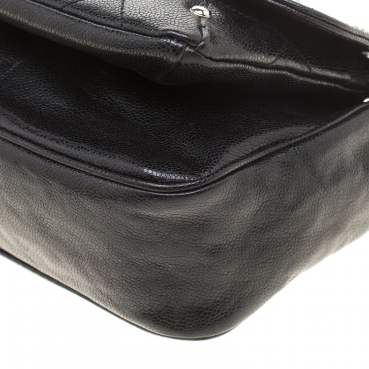 Pre Owned Chanel Black Quilted Caviar Leather Reissue Shoulder Bag