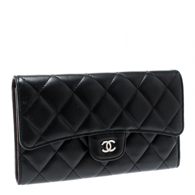 Pre Owned Chanel Black Quilted Leather Reissue Trifold Wallet