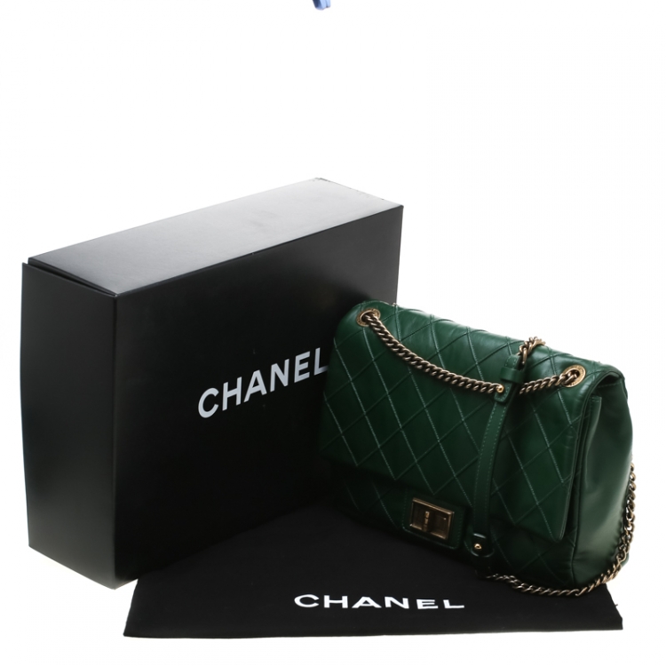 Pre Owned Chanel Green Quilted Leather Medium Cosmos Flap Bag