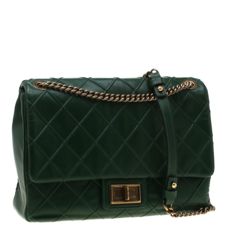 Pre Owned Chanel Green Quilted Leather Medium Cosmos Flap Bag