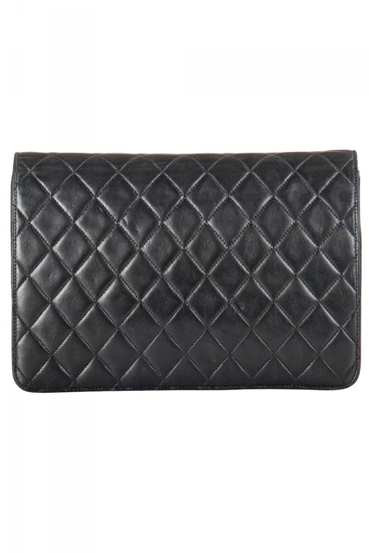Pre Owned Chanel Black Quilted Leather Medium Vintage Classic Single Flap Bag