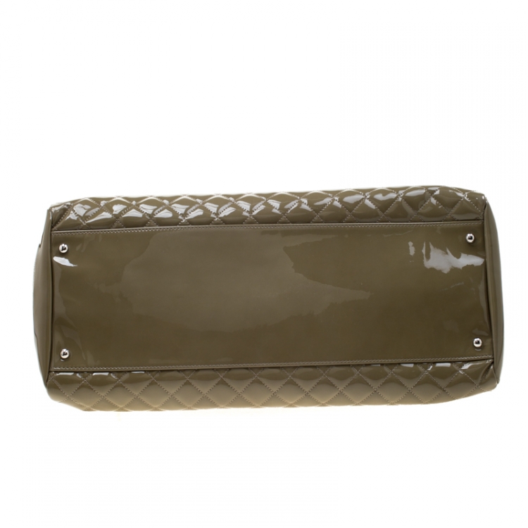 Pre Owned Chanel Olive Green Quilted Patent Leather Large Just Mademoiselle Bowling Bag