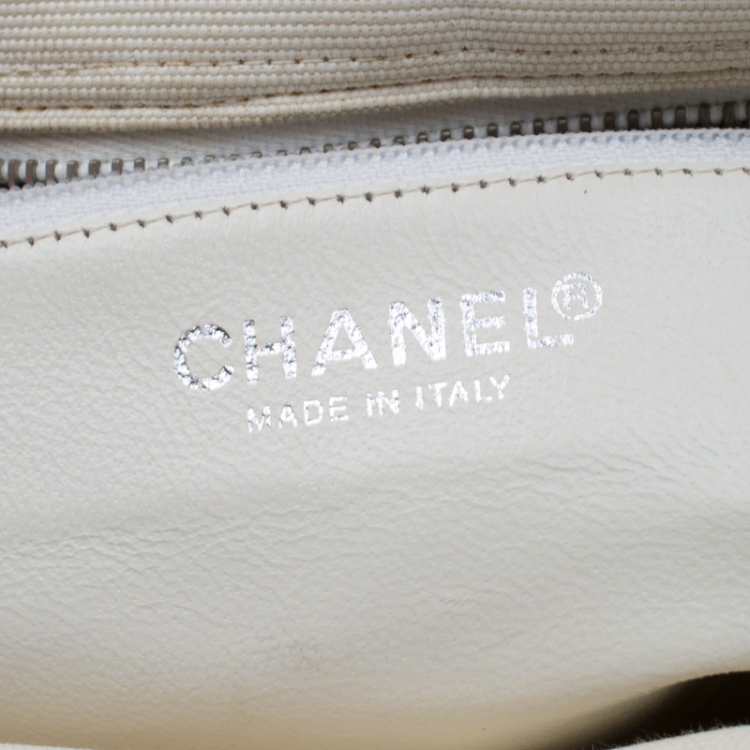 Pre Owned Chanel White Quilted Canvas and Leather CC Boston Bag