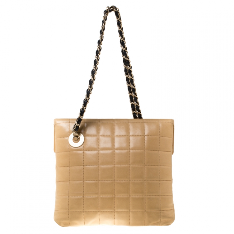 Pre Owned Chanel Beige/Black Quilted Leather Choco Bar Reissue Shoulder Bag  