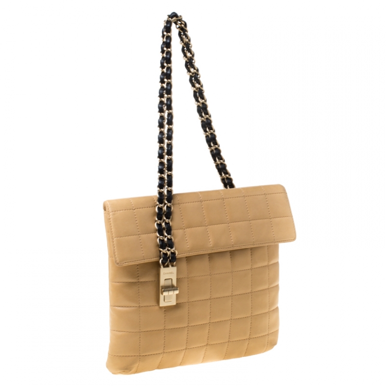 Pre Owned Chanel Beige/Black Quilted Leather Choco Bar Reissue Shoulder Bag  