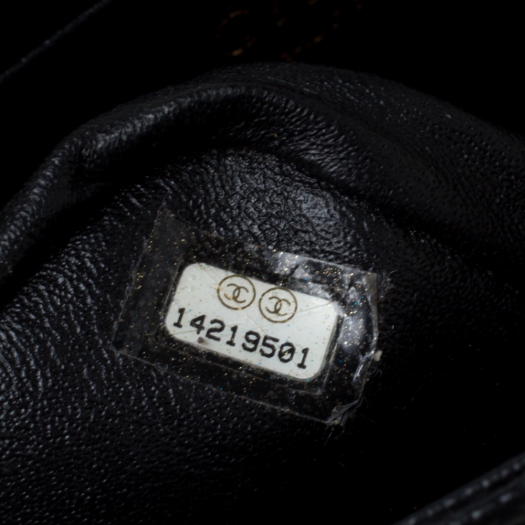مملوكة مسبقًا Chanel Black Quilted Caviar Leather Jumbo Classic Single Flap Bag