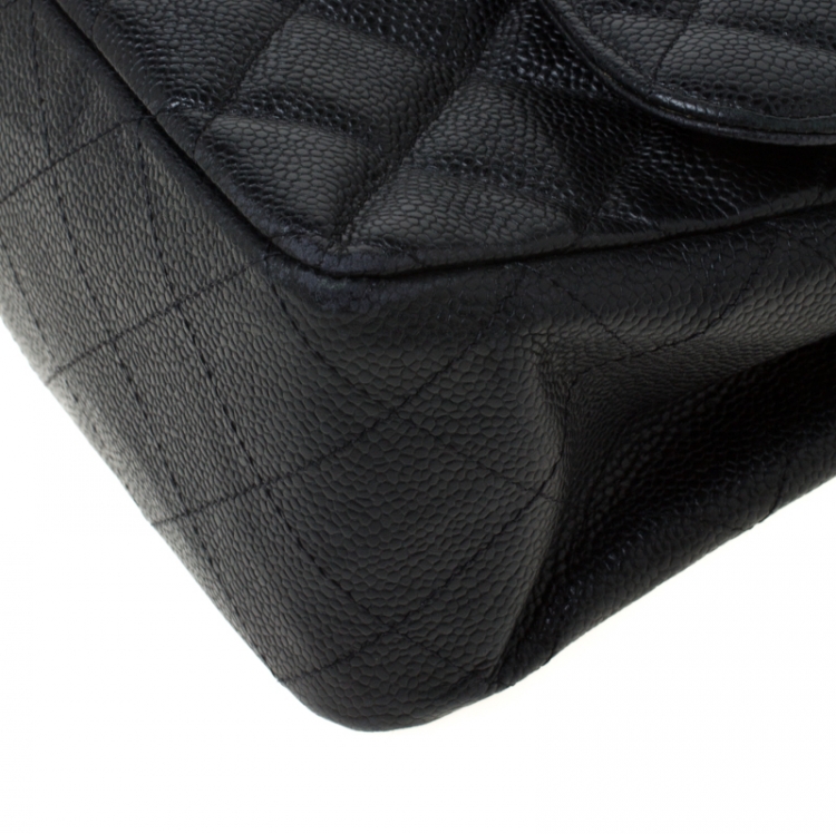 مملوكة مسبقًا Chanel Black Quilted Caviar Leather Jumbo Classic Single Flap Bag