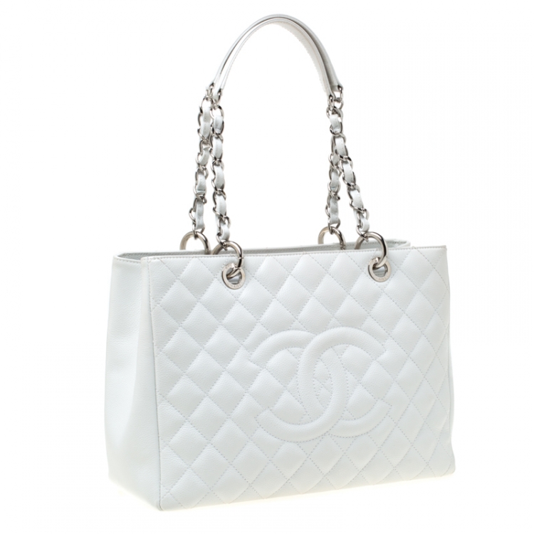 Pre Owned Chanel White Quilted Caviar Leather Grand Shopper Tote