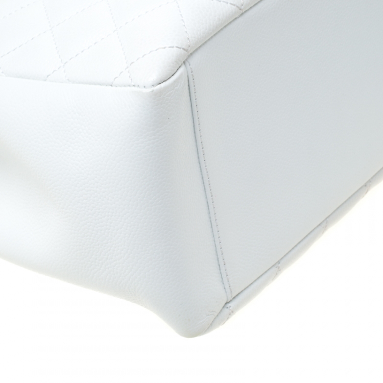 Pre Owned Chanel White Quilted Caviar Leather Grand Shopper Tote