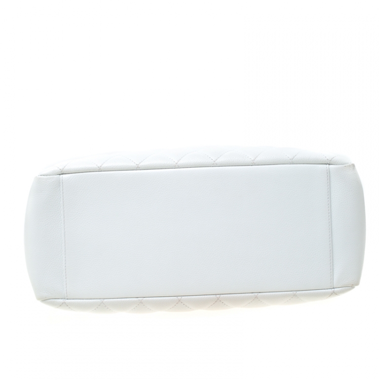 Pre Owned Chanel White Quilted Caviar Leather Grand Shopper Tote