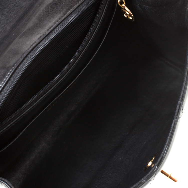 مملوكة مسبقًا Chanel Black Quilted Leather CC Flap Double Chain Bag