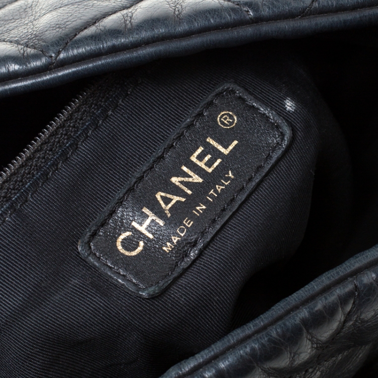 Pre Owned Chanel Black Quilted Leather Large Chain Me Hobo               