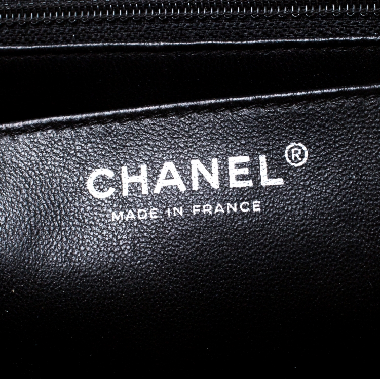 Pre Owned Chanel Black Quilted Caviar Leather Maxi Classic Single Flap Bag