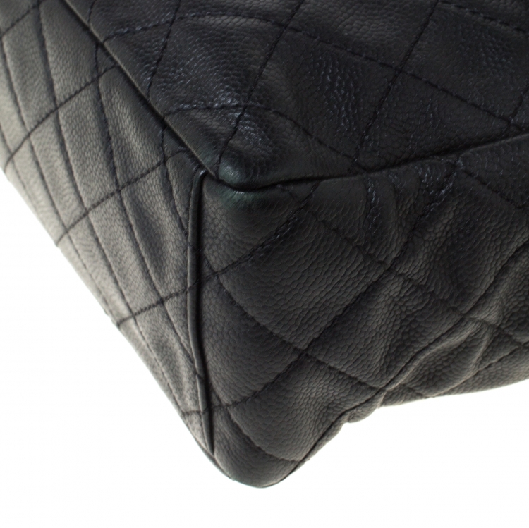 Pre Owned Chanel Black Quilted Caviar Leather Maxi Classic Single Flap Bag