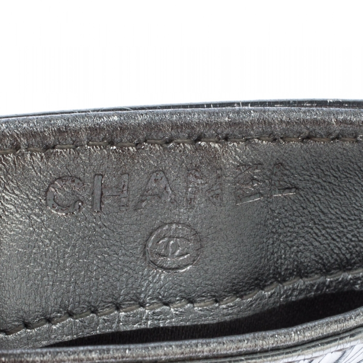 Pre Owned Chanel Silver Patent Leather Lucky Symbols Card Holder