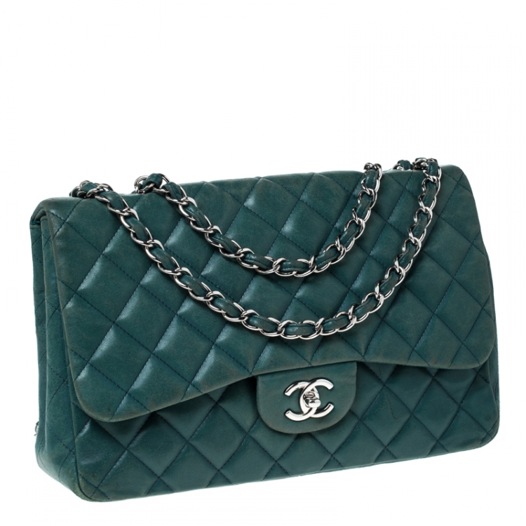 Pre Owned Chanel Green Quilted Leather Jumbo Classic Single Flap Bag