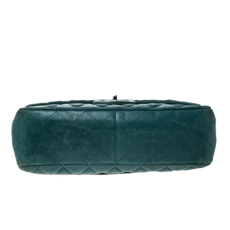Pre Owned Chanel Green Quilted Leather Jumbo Classic Single Flap Bag