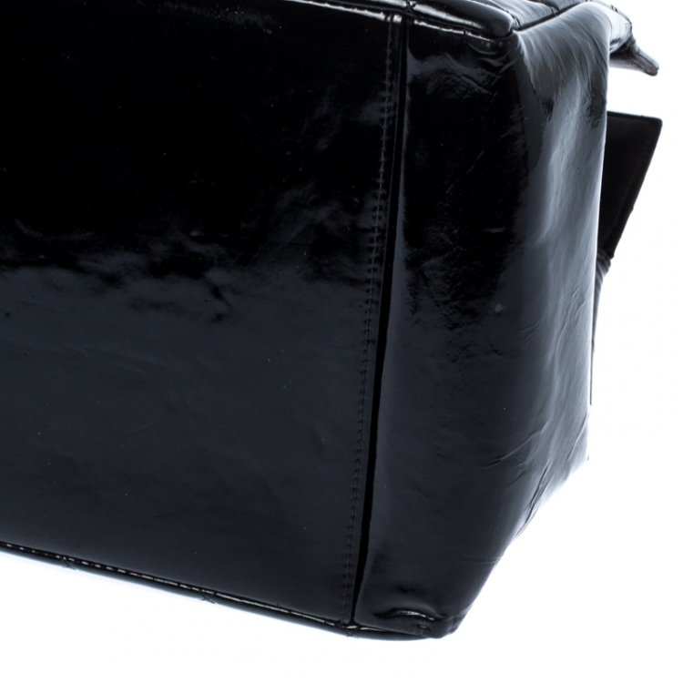 Pre Owned Chanel Black Quilted Patent Leather Petite Shopping Tote