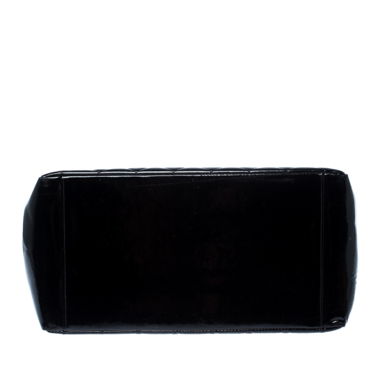 Pre Owned Chanel Black Quilted Patent Leather Petite Shopping Tote