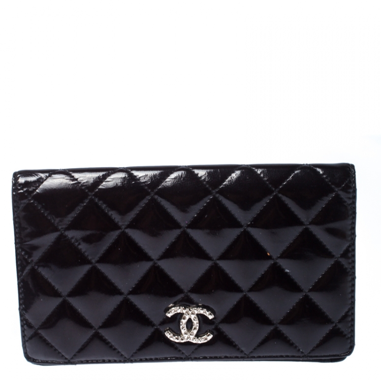 Chanel Black Quilted Patent Leather CC L Yen Continental Wallet Chanel |  The Luxury Closet