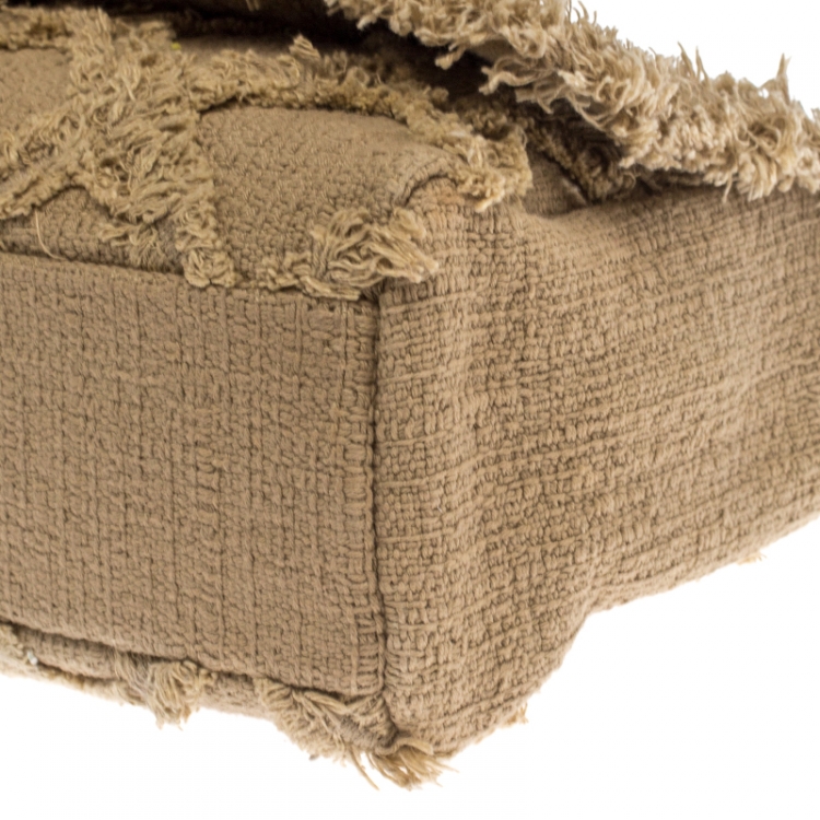 Pre Owned Chanel Beige Diamond Stitch Tweed Maxi Nature Flap Bag                  