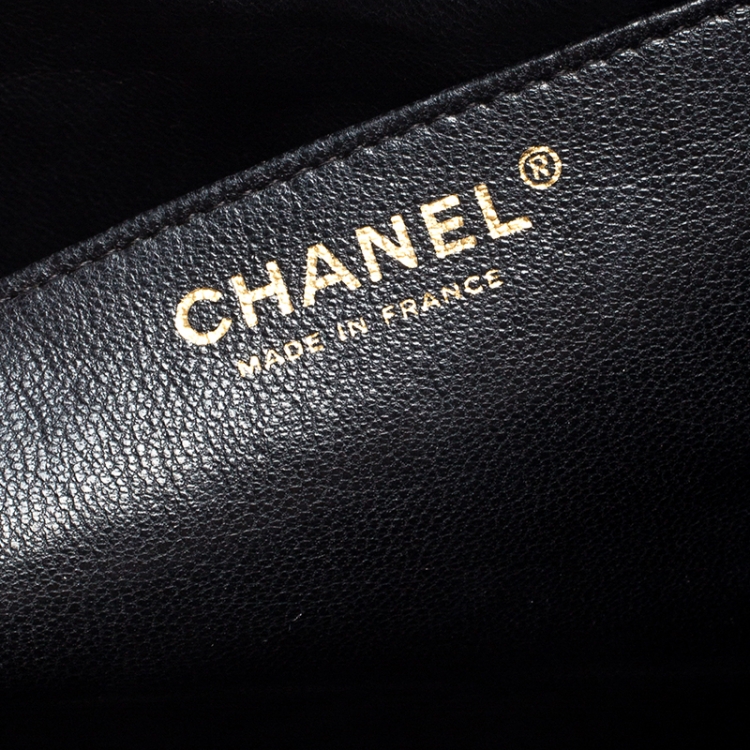 Pre Owned Chanel Black Quilted Caviar Leather Maxi Classic Single Flap Bag