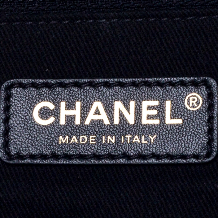 Pre Owned Chanel Navy Blue  Chevron Denim Medium Drawstring Patchwork Backpack                        