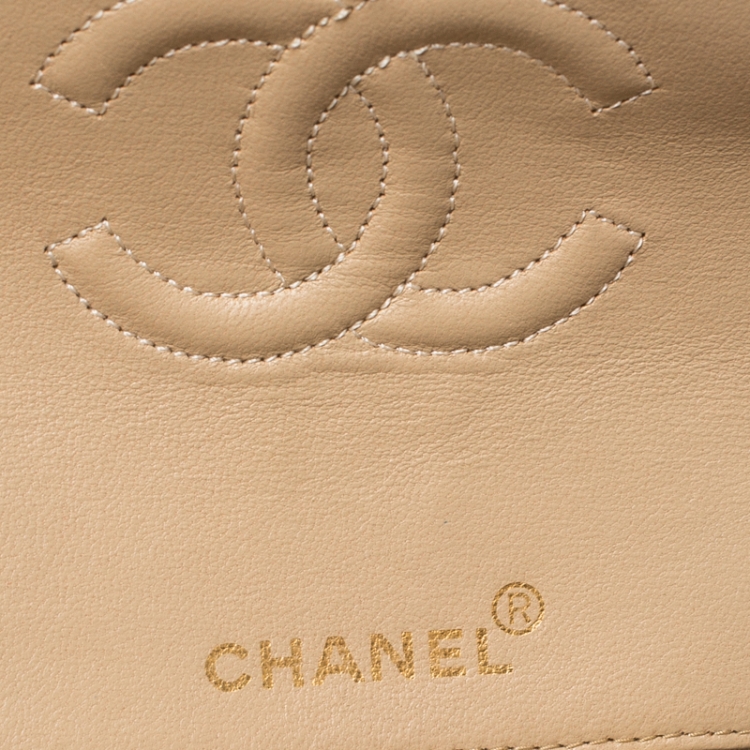 Pre Owned Chanel Beige Quilted Leather Medium Classic Single Flap Bag
