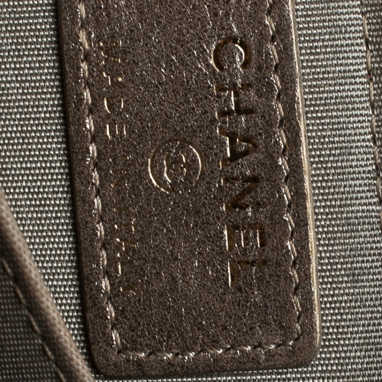 Pre Owned Chanel Gold Quilted Leather Zip Around Coin Purse