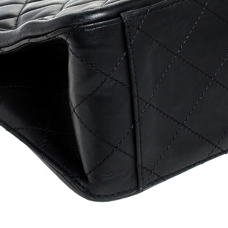 Pre Owned Chanel Black Quilted Leather Shopper Tote