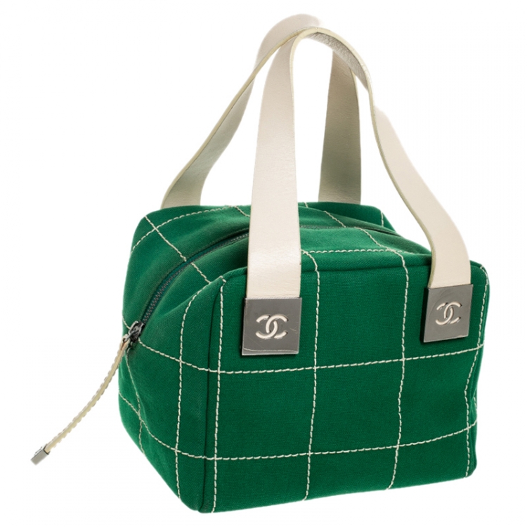Pre Owned Chanel Green Chocolate Bar Stitch Canvas Boston Bag