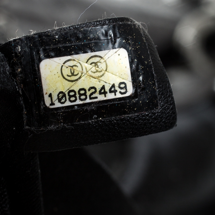 Pre Owned Chanel Black Quilted Caviar Patent Leather Shopper Tote