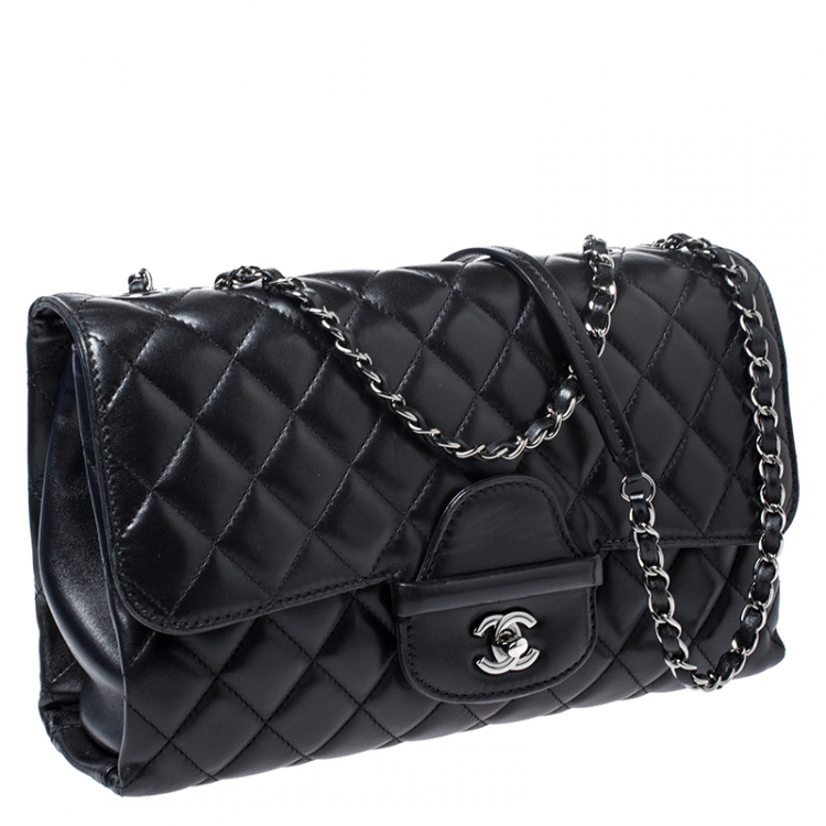 Pre Owned Chanel Black Quilted Leather Single Flap Bag