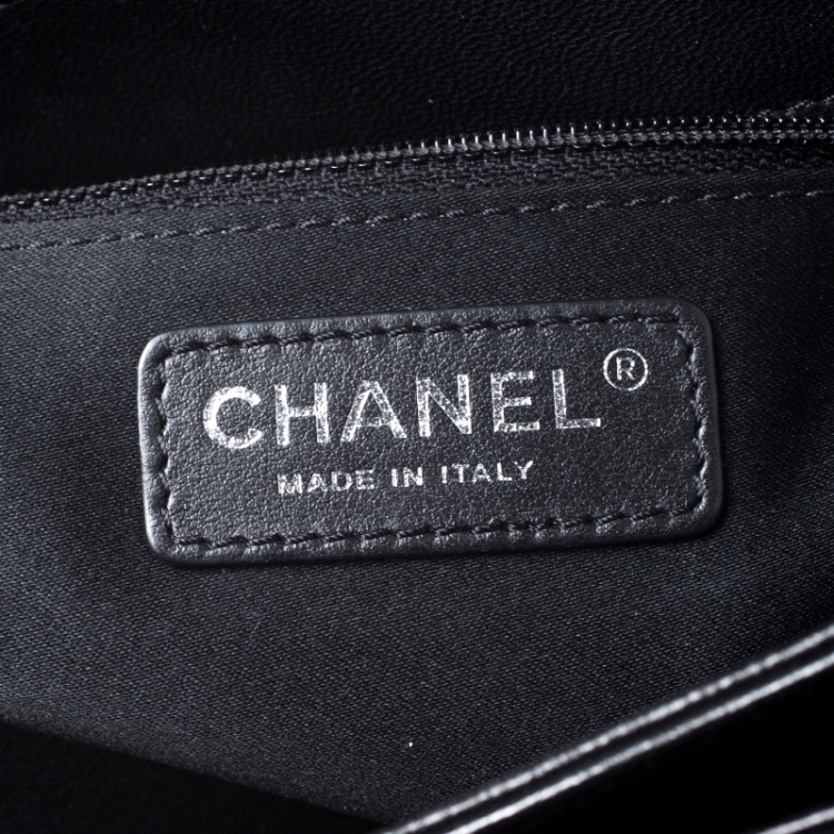 Pre Owned Chanel Black Quilted Leather Single Flap Bag