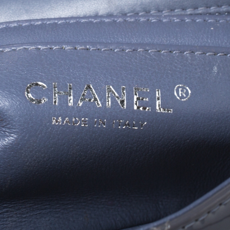 Pre Owned Chanel Grey Quilted Patent Leather Mini Flap Bag