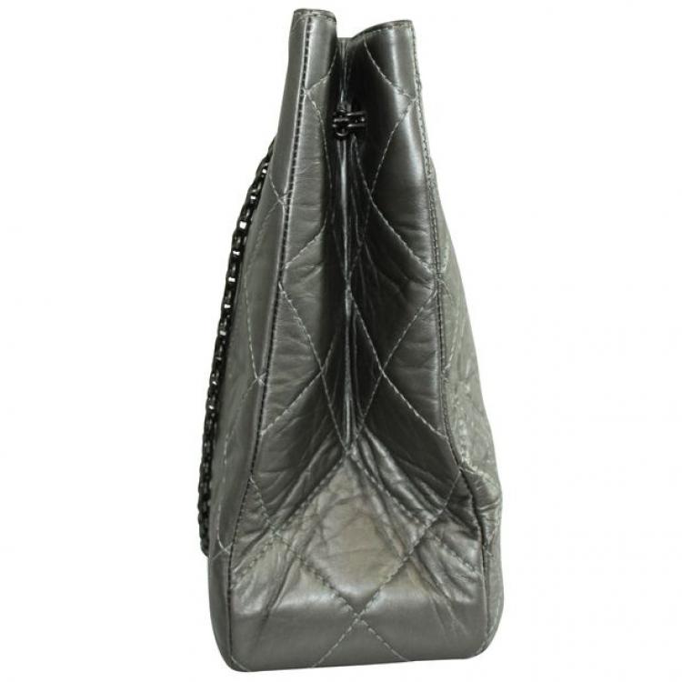 Pre Owned Chanel Grey Quited Leather Metallic Reissue Tote Bag
